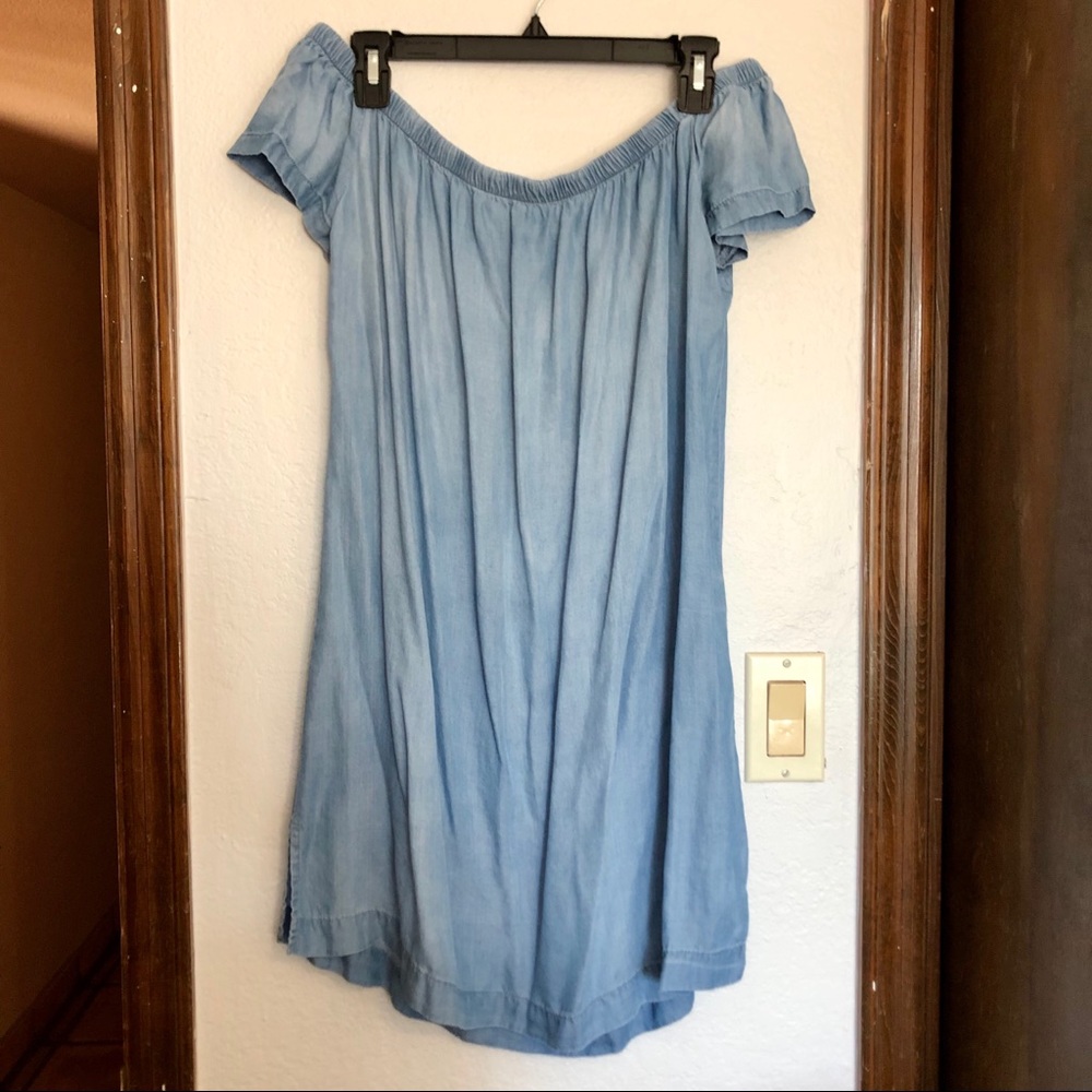 Bella Dahl ~ Off the Shoulder Chambray Dress